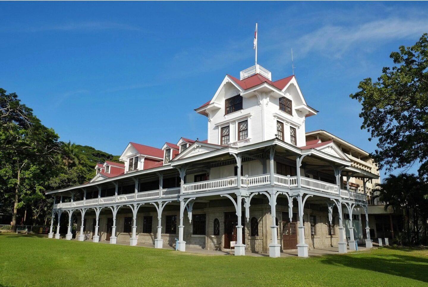 Philippines Retirement Visa – Special Residence Retiree’s Visa Program