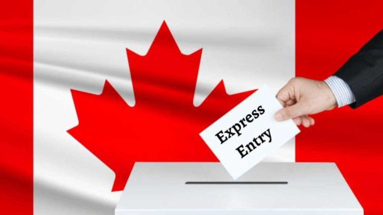 Express Entry Programs Comparison: Federal Skilled Worker vs Canadian Experience Class vs Federal Skilled Trades
