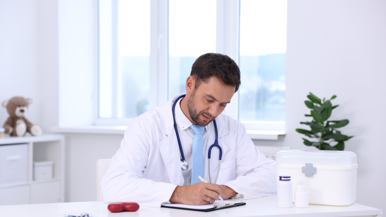 Physician NIW for Doctors: Complete Green Card Guide 